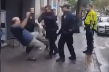 கனேடியரை பிடித்து கீழே தள்ளிய பொலிசார்... வெளியான வீடியோவால் சிக்கல்