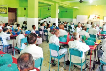 රාජ්‍ය හෝ රාජ්‍ය නොවන සියලුම වැඩිහිටි රැකවරණ මධ්‍යස්ථාන ලියාපදිංචිය අනිවාර්යයි - නව නියෝග හා මාර්ගෝපදේශ