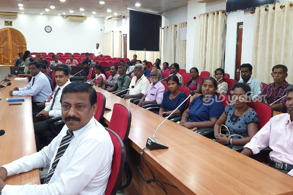 சீனத் தூதுவர் நாவற்குழி விகாரைக்கு விஜயம் | Chinese Ambassador To Sri Lanka Visits Jaffna