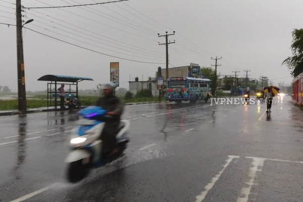 அம்பாறை மாவட்டத்தில் கடல் கொந்தளிப்பு; தொடர் அடைமழை | Sea Turbulence In Ampara District Heavy Rain அம்பாறை மாவட்டத்தில் கடல் கொந்தளிப்பு; தொடர் அடைமழை | Sea Turbulence In Ampara District Heavy Rain