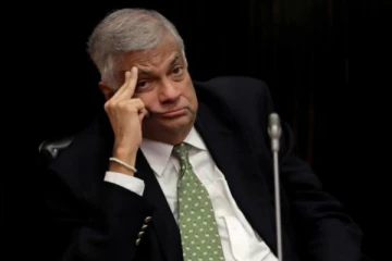 கேள்விக் கணைகளால் ரணிலுக்கு தொடர் அழுத்தம்