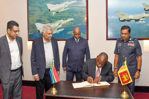 சிறில் ரமபோஷா மற்றும் ரணில் விக்ரமசிங்க-Cyril Ramaphosa and Ranil Wickramasinghe சிறில் ரமபோஷா மற்றும் ரணில் விக்ரமசிங்க-Cyril Ramaphosa and Ranil Wickramasinghe