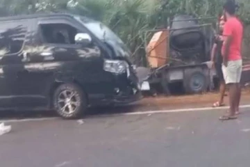 வெளிநாட்டில் இருந்து யாழ்ப்பாணம் வந்தவர்களுக்கு அதிகாலை நேர்ந்த அதிர்ச்சி சம்பவம்!