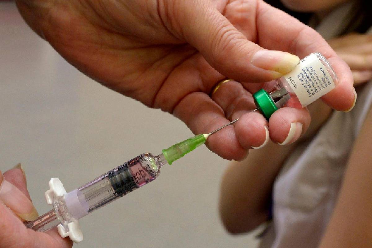 பங்களாதேஷை உலுக்கும் தட்டம்மை: 100க்கும் மேற்பட்ட சிறுவர்கள் பலி! | Measles Shakes Bangladesh 100 Children