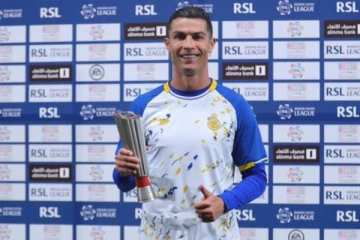 ஒரே மாதத்தில் 8 கோல்கள்! விருதை வென்ற ரொனால்டோ கூறிய வார்த்தைகள்