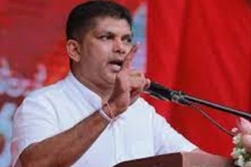 அவ்வாறு செய்வதற்கு எனக்கு பைத்தியம் இல்லை - சர்ச்சைகளின் பின்னர் லொஹானின் வாதம்!