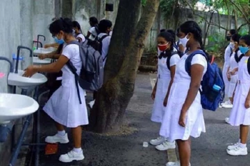 பாடசாலைகளை மீள திறப்பது தொடர்பில் அரசாங்கம் வெளியிட்டுள்ள அறிவிப்பு!