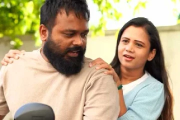 சோசியல் மீடியாவை கொளுத்திவிட்ட மணிமேகலை!! கணவருடன் என்ன செய்றாங்க தெரியுமா?