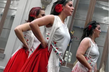 பெண்களுக்கு முன்னுரிமை அளித்த ஸ்பெயின் அரசாங்கம்!