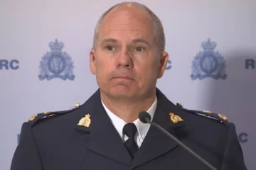 பதின்ம வயதுப் பிள்ளைகளை ஏமாற்றிய பூர்வக்குடியின பெண் உட்பட ஏழு பேர் கைது