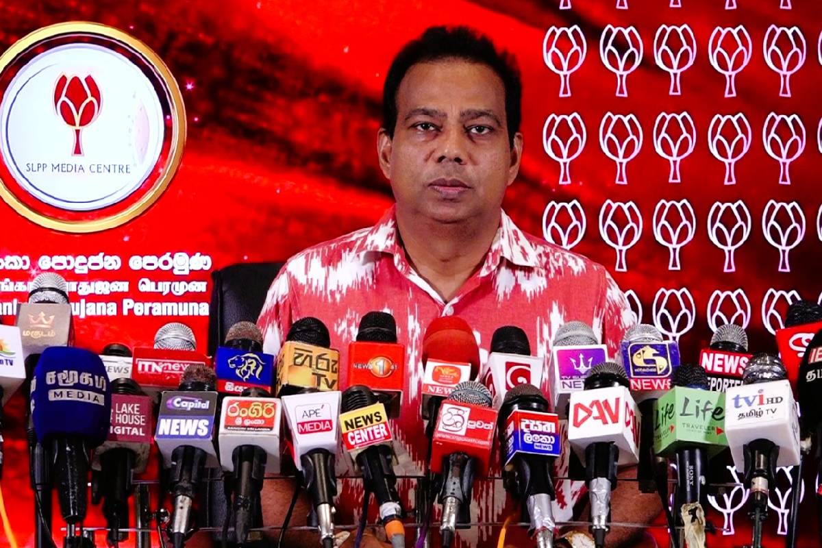 வாழ்க்கைச் செலவு அதிகரிப்பால் பாரிய பிரச்சினைகளுக்கு முகம்கொடுக்கும் நடுத்தர வர்க்கத்தினர்! மொட்டுக்கட்சி குற்றச்சாட்டு | Treasury Is Overflowing Pressure Mottu Party வாழ்க்கைச் செலவு அதிகரிப்பால் பாரிய பிரச்சினைகளுக்கு முகம்கொடுக்கும் நடுத்தர வர்க்கத்தினர்! மொட்டுக்கட்சி குற்றச்சாட்டு | Treasury Is Overflowing Pressure Mottu Party