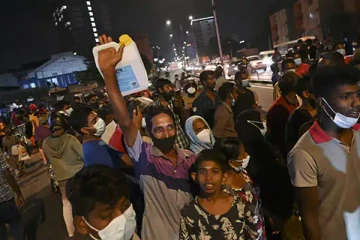 இலங்கையின் தற்போதைய நெருக்கடி நிலை! பெற்றோர்களுக்கு  விடுக்கப்பட்டுள்ள எச்சரிக்கை