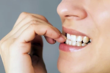 நகம் கடித்தால் இவ்வளவு பிரச்சினையா? ஆரம்ப கட்டத்திலே உஷாரா இருங்க