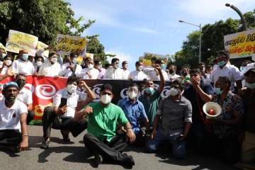நாட்டை அழிக்கும் ஒடுக்குமுறை அரசாங்கத்தை விரட்டுவோம்-ஆயிரக்கணக்கான மக்களின் ஏகோபித்த குரல்!