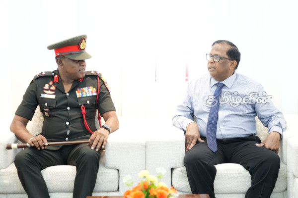 படையினரின் வசமுள்ள காணிகளை விடுவிப்பது தொடர்பாக கலந்துரையாடல்! | Meet Lands Held By Soldiers In Jaffna Kilinochchi படையினரின் வசமுள்ள காணிகளை விடுவிப்பது தொடர்பாக கலந்துரையாடல்! | Meet Lands Held By Soldiers In Jaffna Kilinochchi