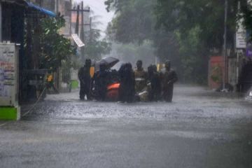 அடுத்த 48 மணி நேரத்தில் கடலோர மாவட்டங்களில் கனமழை முதல் மிக கனமழை - வானிலை மையம் தகவல்