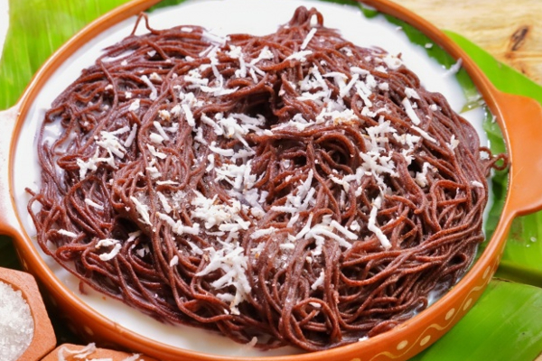 நீரிழிவு நோயாளிகளும் விரும்பி விரும்பி சாப்பிடும் கம்பு இடியாப்பம்... எப்படி செய்யனும் தெரியுமா? | Bajra Idiyappam