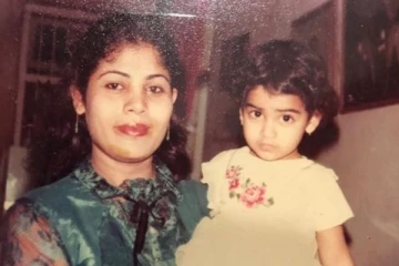 இந்த புகைப்படத்தில் இருக்கும் விஜய் பட கதாநாயகி யார் தெரியுமா.. இதோ பாருங்க