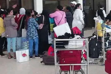 குவைத்தில் சிக்கியிருந்த 47 பெண்கள் நாடு திரும்பினர்!