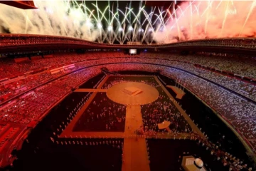 வாணவேடிக்கையுடன் டோக்கியோ ஒலிம்பிக் நிறைவு... சீனாவை பின்னுக்கு தள்ளி அமெரிக்கா முதலிடம்!