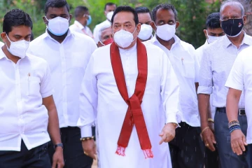 இந்தியா பயணமானார் சிறிலங்கா பிரதமர்!