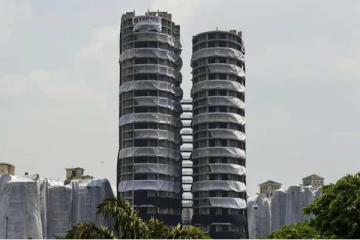 வெறும் 9 நொடியில் தரைமட்டமான இரட்டைக் கோபுரம்! 300 கோடியாம்