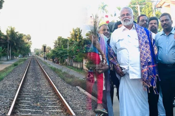 அமைச்சர் டக்ளஸ் முயற்சியில் இணுவில் தொடருந்து கடவைக்கு புதிய சமிக்ஞை விளக்குகள்