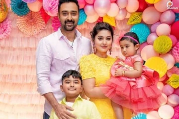 தனது மகளின் இரண்டாவது பிறந்தநாளை கோலாகலமாக கொண்டாடிய சினேகா-பிரசன்னா