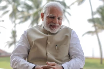 பிரதமர் மோடியின் பயோபிக் திரைப்படம்.., மோடியாக நடிக்கும் பிரபல தமிழ் நடிகர் யார் தெரியுமா?