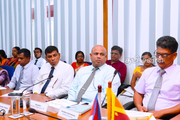வடக்கு ஆசிரிய ஆளணி விவகாரம் குறித்து ஆளுநர் முன்வைத்துள்ள கோரிக்கை | Northen Province Education Vedhanayagan