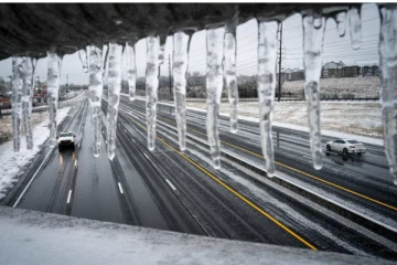 அமெரிக்காவின் 23 மாநிலங்களில் அவசர நிலை