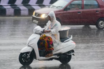 தமிழகத்தில் இன்று இடி, மின்னலுடன் மழை பெய்யும்.., எங்கெல்லாம் தெரியுமா?