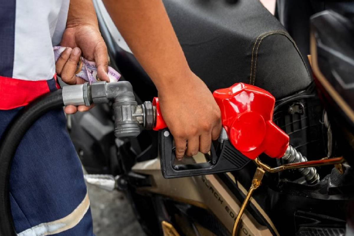 போர் பதற்றத்திற்கு மத்தியில் எரிபொருள் தட்டுப்பாட்டை குறைக்க ஜப்பான் அதிரடி நடவடிக்கை! | Japan Takes Action To Reduce Gas Shortage