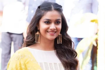 மகேஷ் பாபுவுடன் ரொமான்டிக் நடனத்தில் நடிகை கீர்த்தி சுரேஷ்.. படப்பிடிப்பில் இருந்து வெளிவந்த புகைப்படம்