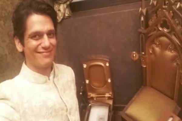 நடிகர் அமிதாப் பட்சன் வீட்டில் தங்க கழிப்பறை - விலை மட்டும் எவ்வளவு தெரியுமா? | Actor Amitabh Bachchan Gold Toilet Price Details
