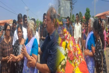 சாந்தனின் முன் கதறி அழுத முருகனின் தாயார் மற்றும் சகோதரி