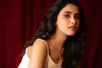 மாடர்ன் உடையில் ப்ரியங்கா அருள் மோகன் - அழகிய புகைப்படங்கள்