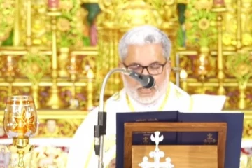 ஜிஹாதிகள் காதல் என்ற பெயரில்  பெண்களை தவறாக பயன்படுத்துகின்றனர் :   கேரள பாதிரியார் சர்ச்சை பேச்சு