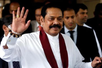 பிரதமர் வீட்டில் இருந்து ராஜபக்ச வெளியேறினார் - வெளிநாடு தப்பி செல்ல திட்டமா?