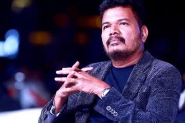 ஹீரோ போல் இருக்கும் இயக்குனர் ஷங்கர் மகனை பார்த்துள்ளீர்களா? இதோ