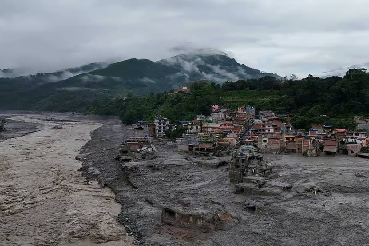நேபாளத்தில் தொடா் மழை ; 72 மணி நேரத்தில் 14 பேர் பலி | Continuous Rain In Nepal 14 Dead In 72 Hours