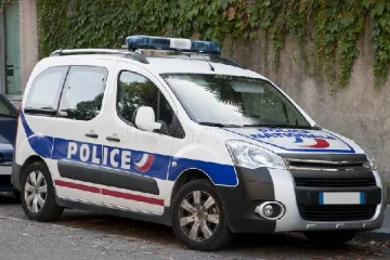 மனைவி மற்றும் பிள்ளையை கொன்றுவிட்டு தப்பிய நபர்... பிரான்சில் சம்பவம்