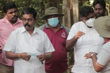 குருந்தூர்மலை தொல்லியல் ஆய்வு இடம்பெறும் பகுதிக்கு த.தே.கூட்டமைப்பின் நாடாளுமன்ற உறுப்பினர்கள் விஜயம்