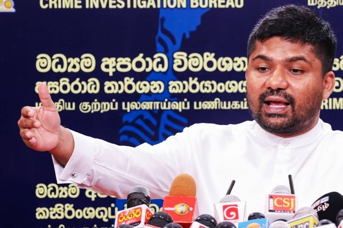 ஜனாதிபதியின் செயலாளருக்கு எதிராக சிஐடியில் மேற்கொள்ளப்படவுள்ள முறைப்பாடு! | Mp Alleges President Secretary In Customs Coverup