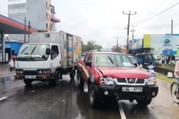 திருகோணமலையில் விபத்து : ஒரே குடும்பத்தை சேர்ந்த 3 சிறுவர்கள் உட்பட ஐவர் படுகாயம் (Photos)