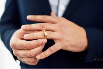 இந்த 4 ராசிக்காரர்கள் தங்கம் அணிந்தால் அதிர்ஷ்டம் தேடி வருமாம்!!!