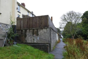 பிரித்தானியாவில் வீட்டுக்குள் கண்டெடுக்கப்பட்ட பெண் மற்றும் ஆணின் சடலம்! இருவரும் தம்பதியா? வெளியான புகைப்படம்