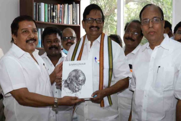 காங்கிரசில் இணைகிறாரா நடிகர் சிவகுமார்? | Tamilnadu Politics