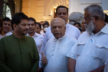 சர்வகட்சி பிரதிநிதிகளை சந்திக்கிறார் பிரதமர்!