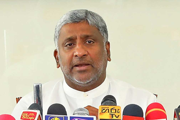 அமைச்சருக்கு சிகிச்சையளிக்க மறுத்த மருத்துவர் | Minister Reject Doctor Lanka Hospital